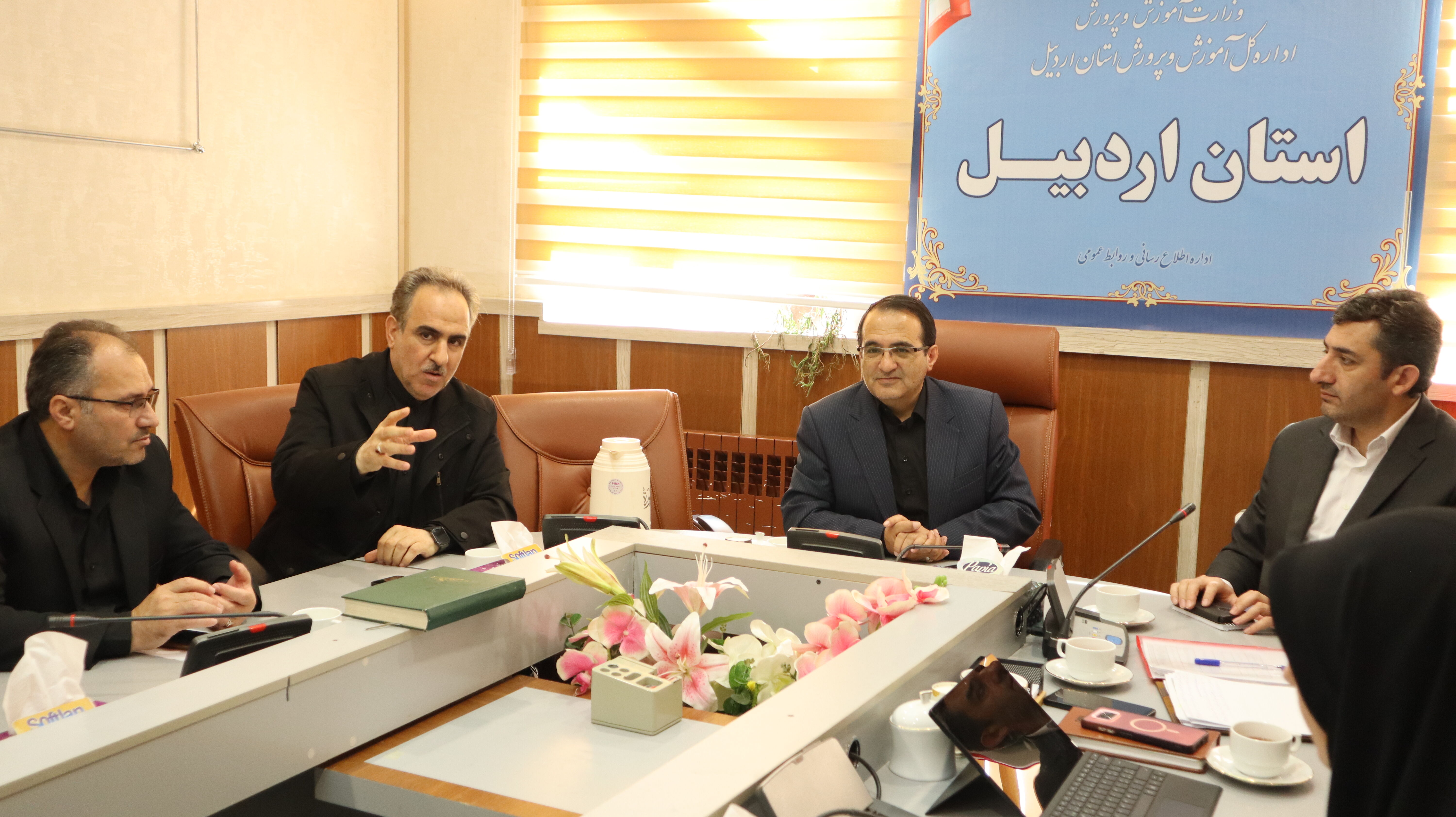 نظارت مستمر بر اجرای ضوابط مربوط به بازنشستگی و انتصاب مدیران