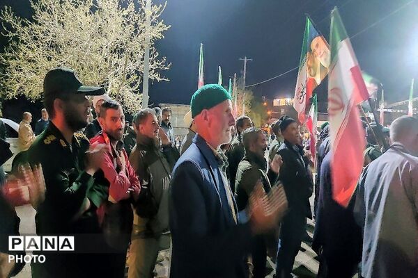 سنگر ما خیابان است 