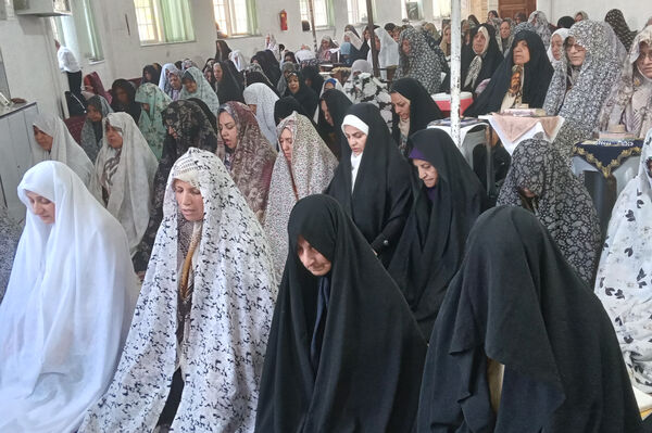 برگزاری نماز عید قربان در زرقان 