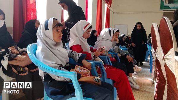 جلسه حوزه رسانه‌ی دانش‌آموزی در شهرستان اردل