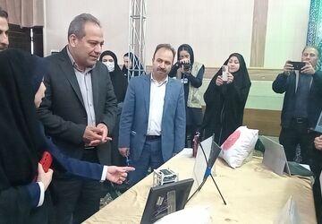 زنگ استانی پژوهش در دبیرستان دخترانه شاهد خاندان قفلی طنین‌انداز شد