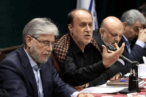 دولت باید با ترمیم حقوق، دوگانه بین هیئت علمی و کارکنان دانشگاه‌ها را برطرف کند