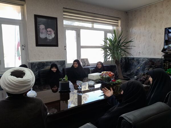 دیدار کادر مدرسه شاهد ارض اقدس با پرسنل نیروی انتظامی