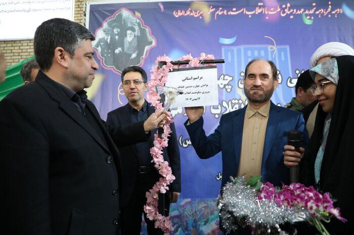 انقلاب اسلامی یک معجزه در قرن فعلی است