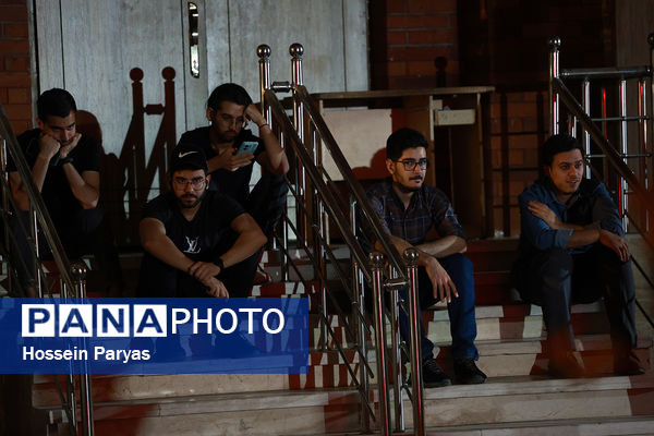 مراسم عزاداری شهادت خادم الرضا(ع) آیت‌الله سید ابراهیم رئیسی و همراهشان در مرکز آموزش عالی شهدای مکه