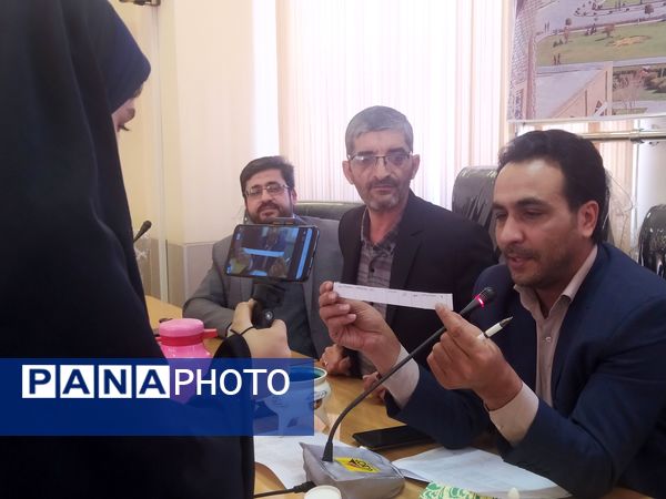 مراسم قرعه‌کشی حج عمره مفرده دانش‌آموزی استان اصفهان