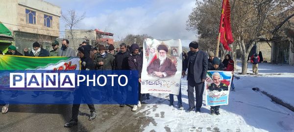 راهپیمایی ۲۲بهمن در روستای اسلام آباد شیروان