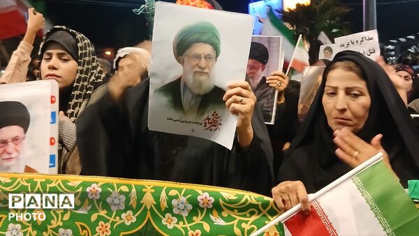حضور پر شور مردم کوهدشت در گردهمایی وحدت و همدلی ملی درموج چهل و سوم اجتماعات 