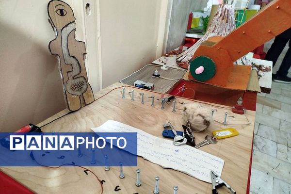 نمایشگاه طرح جابرابن حیان دربهارستان ۲