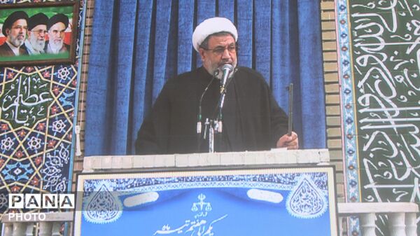 حضور پرشور مردم در نماز جمعه؛ نمایش وحدت و اقتدار ملی