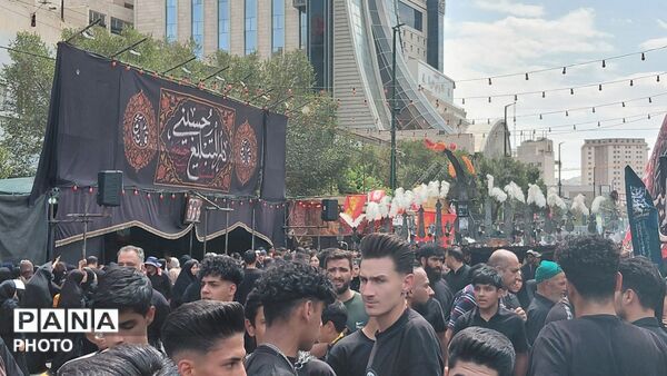 کاروان‌های پیاده در مسیر مشهدالرضا، قلب‌ها سوی حرم پر می‌کشد 