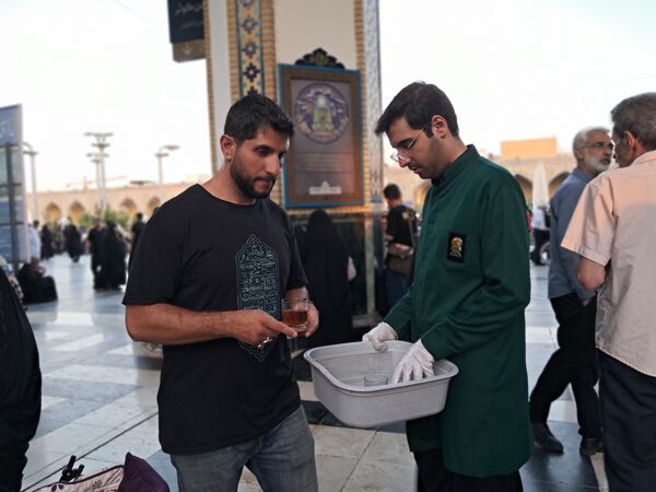 کبوتر حرم مشهد مقدس