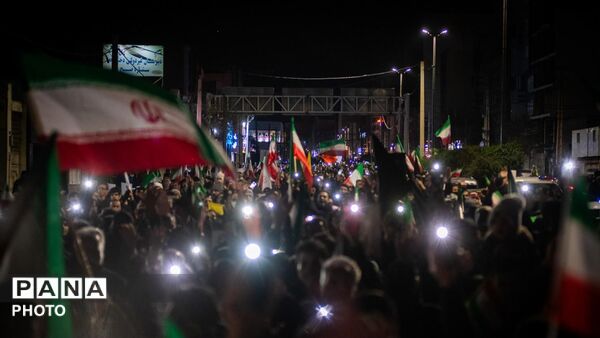 ما به‌صبح ظهور نزدیکیم، این علم بر زمین نمی‌افتد