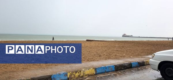 بارش باران چهره بندرعباس را پاییزی و دل‌انگیز کرد