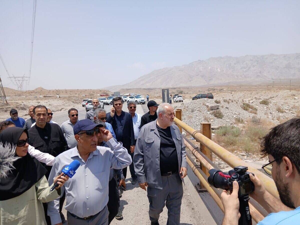 هدف قرار دادن زیرساخت‌های ارتباطی هرمزگان، حمله به خدمت‌رسانی عمومی است