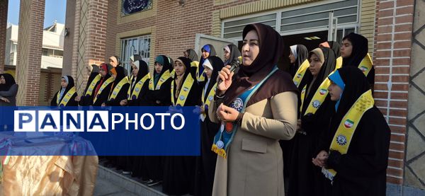 آیین بزرگداست میلادحضرت زینب(س) و روز پرستار در دبیرستان وکیلی ۶۶ نیشابور