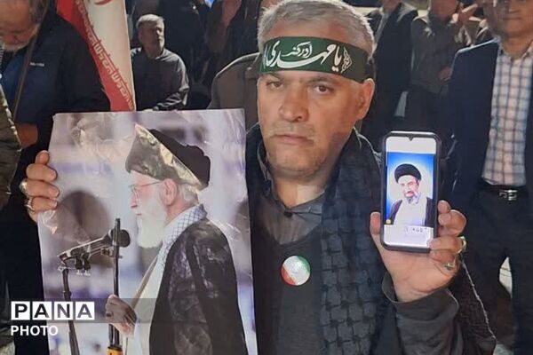 تجدید بیعت پرشور مردم فیروزکوه با رهبری معظم انقلاب
