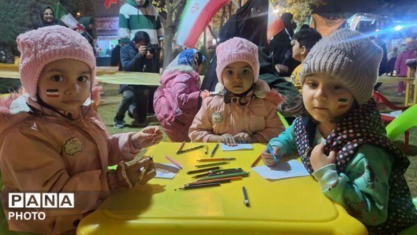 گذری بر اجتماعات شبانه میدان ولیعصر الهیه مشهد