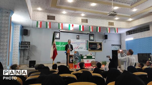 نگاهی به دیدار مدیرکل آموزش و پرورش استان لرستان با فرهنگیان شهر معمولان 