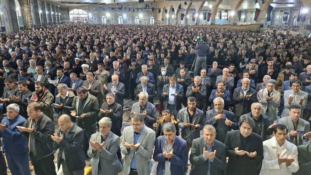 برگزاری باشکوه نماز عید سعید فطر در یاسوج