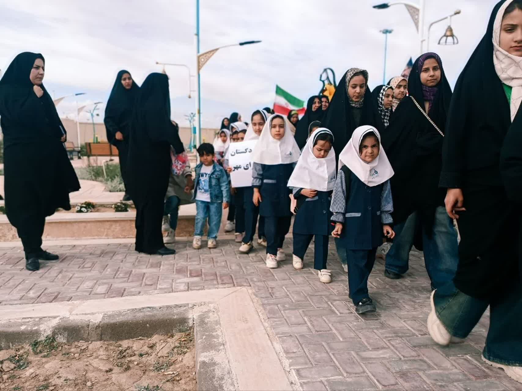 سرود ایثار زنان مروست در میدان عشق و وطن