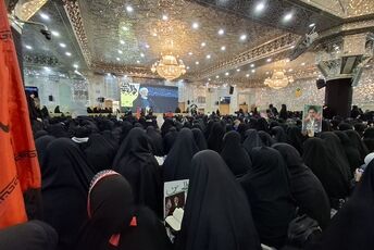 حریم ری آمیخته به یاد رهبر شهید انقلاب؛ مراسمی آکنده از عهد وفاداری و اندوه روشن