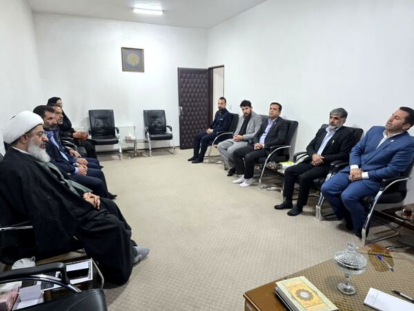  دیدار رئیس شبکه بهداشت و درمان شهرستان ساوجبلاغ با امام جمعه