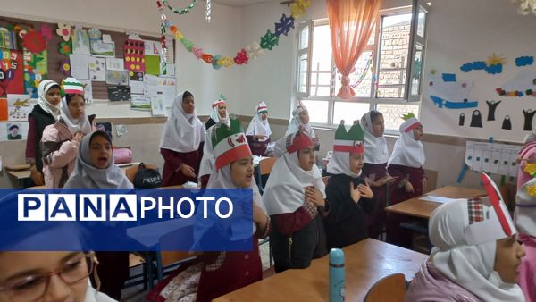 جشن دهه انقلاب و زنگ حماسه آفرینی انقلاب در دبستان شطیطه ۲