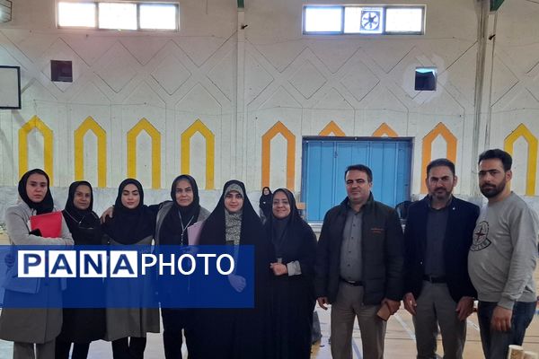 مسابقه دومینو دانش‌آموزان دختر مقاطع ابتدایی و متوسطه ناحیه سه شیراز 