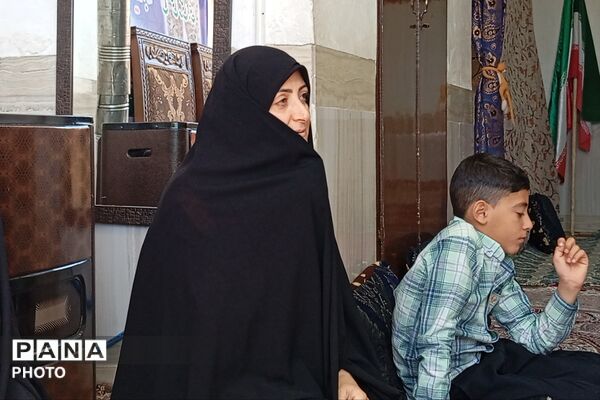  از قاب یک هنرمند تا دل یک مادر شهید