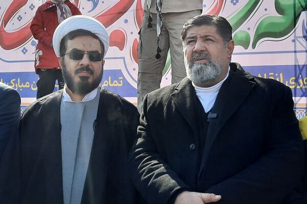 ایستادگی و حضور گرم مردم دماوند در راهپیمایی ۲۲ بهمن