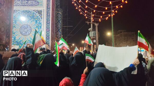 اجتماع بزرگ مردم نیشابور در مقبره بی‌بی شطیطه