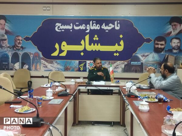 نشست خبری اصحاب رسانه نیشابور با فرمانده ناحیه مقاومت بسیج سپاه 