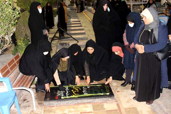 غبار روبی گلزار شهدا 