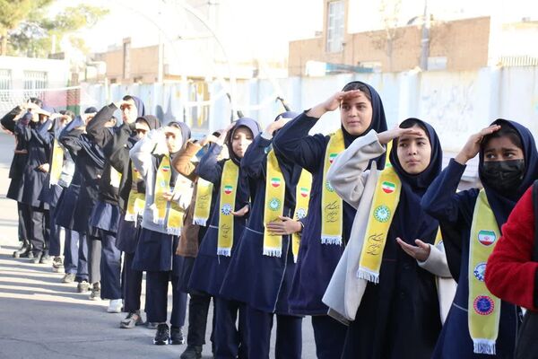 سفر یک روزه معاون فعالیت‌های سازمان دانش‌آموزی کشور به سمنان
