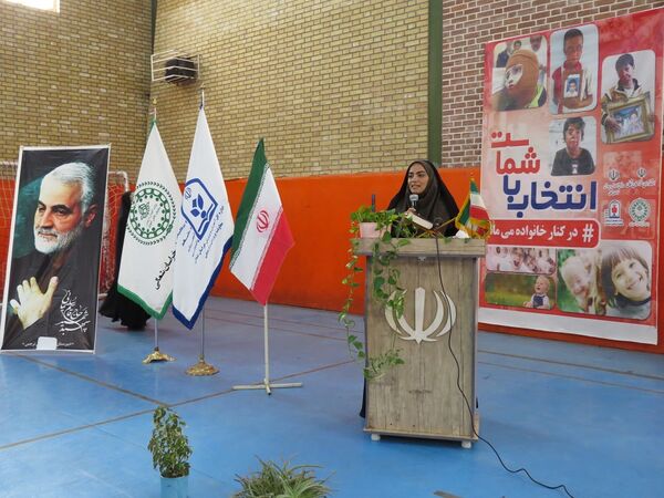 همایش پیشگیری از آسیب‌های چهارشنبه سوری در دبیرستان نرجس بجنورد