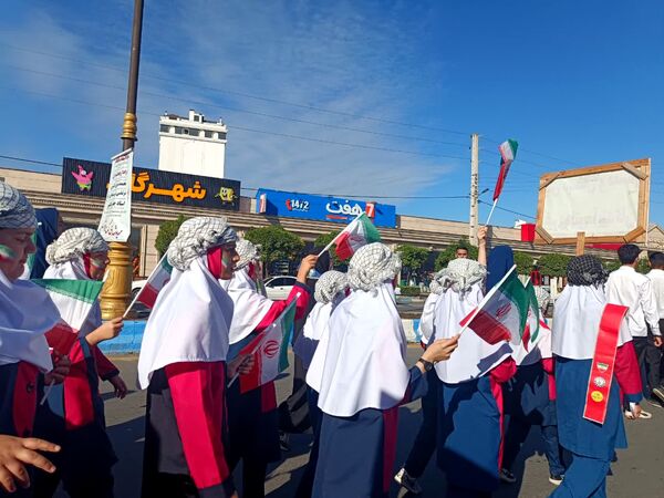 محمودآباد یکصدا علیه استکبار 