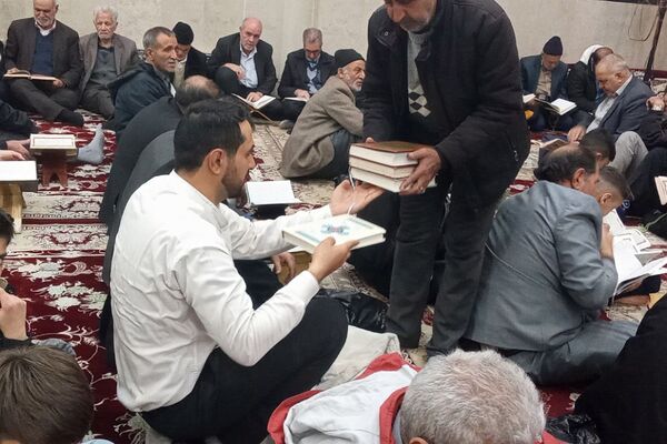 مراسم محفل انس با قرآن کریم در بهارستان‌۲