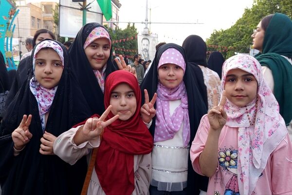 جشن غدیر در جایگاه بعثت خیابان انقلاب خرم‌ آباد