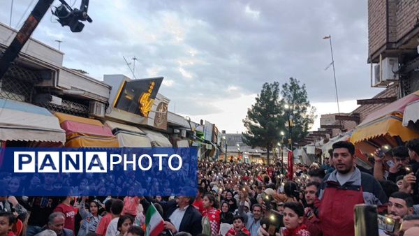 ملکان در پرتو هنر و معنویت؛ جشن میلاد امام رضا (ع) در بازار نوسازی شده