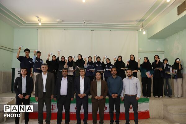 آغاز فصل‌تازه‌ی «خبرنگاریِ دانش‌آموزی» در لردگان با افتتاح  دفتر خبرگزاری پانا