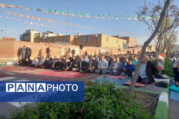 اقامه نماز عید فطر در قیامدشت ناحیه یک ری