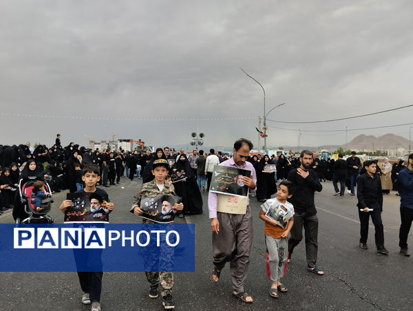 مراسم بزرگداشت شهدای خدمت با حضور نوجوانان انقلابی