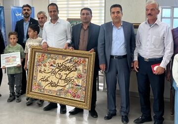 نمایشگاه صنایع دستی خانواده بانک‌ملی ایران در استان چهارمحال و بختیاری