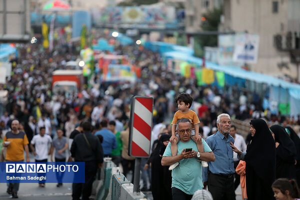 مهمونی ۱۰ کیلومتری غدیر در تهران    