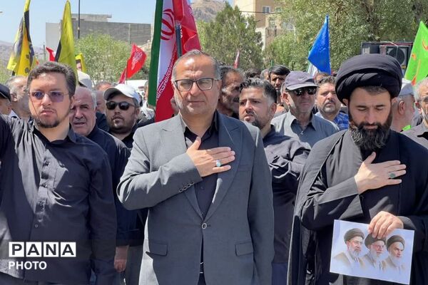 طنین «لبیک یا حسین(ع)» در مراسم جاماندگان اربعین فیروزکوه