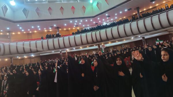 ویژه برنامه فاطمه بهانه خلقت در سالن همایش صدای و سیمای خراسان رضوی