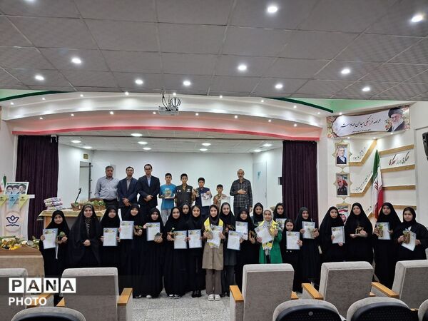 تقدیر از ۵۰ خبرنگار فعال  دانش آموزشهرستان خلیل آباد