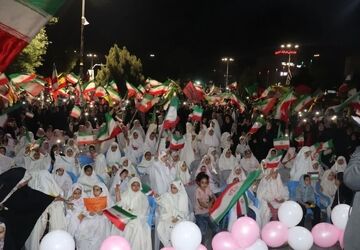 جشنِ ورود به مدارِ تکالیف در پرتوِ معنویت