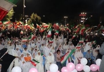 جشنِ ورود به مدارِ تکالیف در پرتوِ معنویت